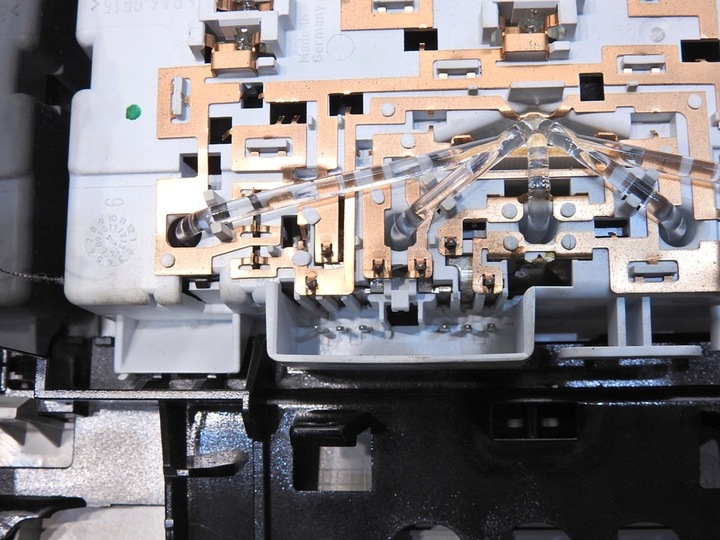 фото №7, Лампа освещение кабины opel insignia a 13339682