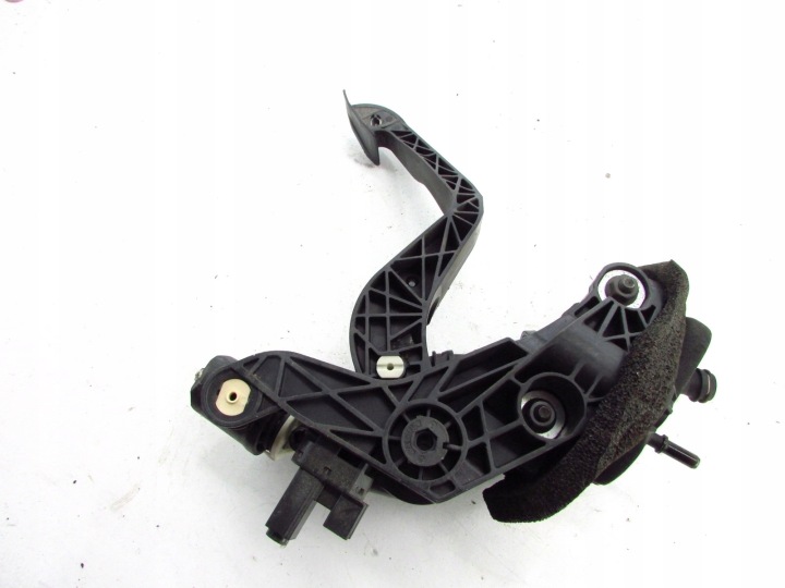 фото №7, Ford fiesta mk7 st педаль зчеплення eu ay117b633jd