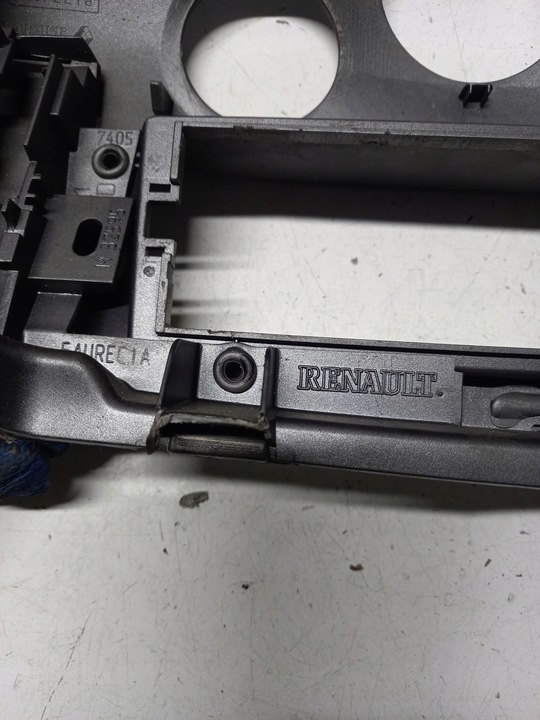 фото №5, Консоль середня renault scenic ii a8200140713