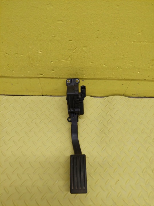 фото №1, Mazda 5 2.3 потенциометр педаль газа 4m519f836ak