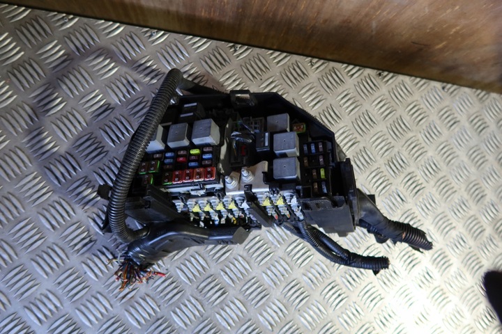 фото №1, Коробка запобіжників s-max mk1 6g9t-14a067-a