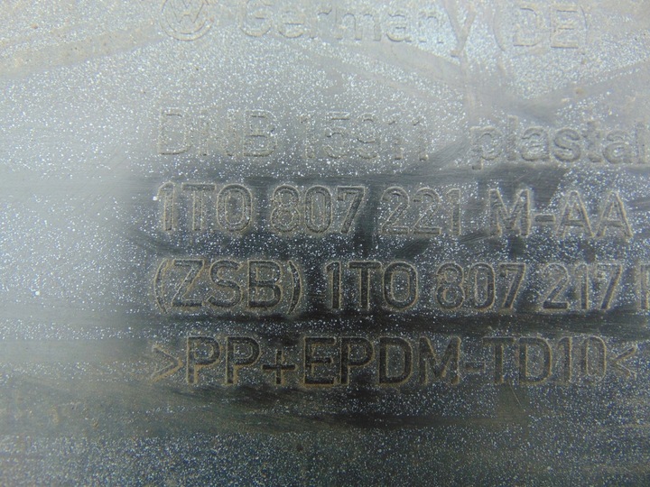 фото №16, Бампер перед vw touran 2010-2015 1t0807221m pod ксенон i pdc ld6w