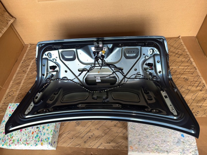фото №16, Audi a8 d5 4n крышка бампер лампа лампы накладка зад комплект 4n0807511a 2020