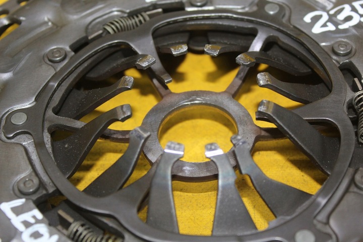 фото №3, Сцепление двухмассовый диск прижим seat leon ii 6 коробки передач 1.8 tfsi 06j105266k