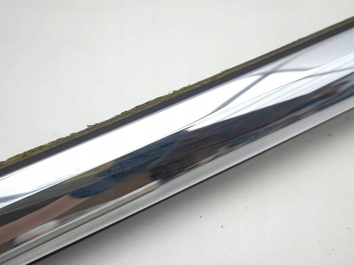 фото №6, Tesla модель s 2015 планка стёкла задней