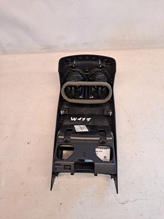 фото №7, Защита туннеля решётка воздуховод зад mercedes w177 a1776804101