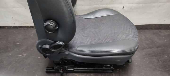 фото №14, Сиденье сиденья комплект mini r50 1,6 16v