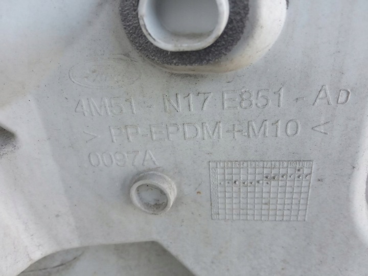 фото №9, Ford focus mk2 універсал 2004-07r.- бампер зад lak.03