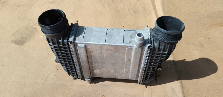 фото №5, Радіаторів інтеркулер mercedes a клас a45 s amg a1390901200