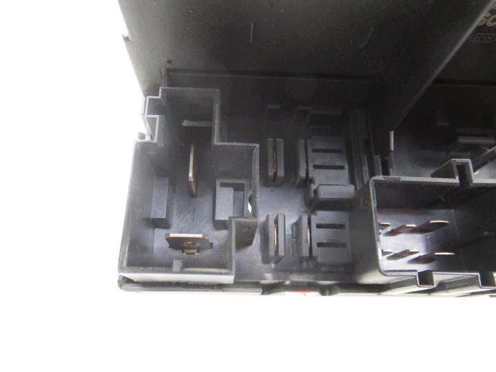 фото №6, Бортовой сетью vw tiguan 5n_ 3c0937049aj f005v00661