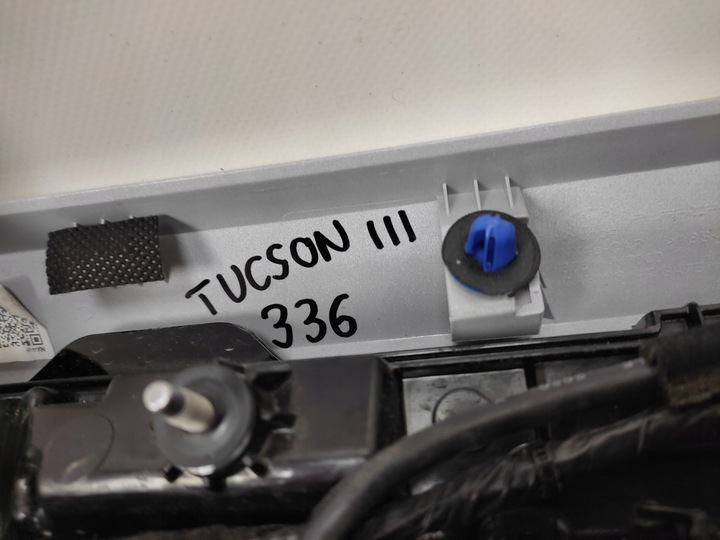 фото №13, Hundai tucson iv накладка крышки зад камера лампа 20-