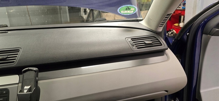 фото №15, Панель консоль vw passat b6 европа светлый dół