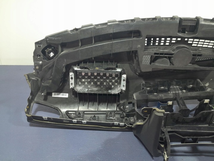 фото №5, Audi a6 c7 торпедо роздавальна air bag консоль європа