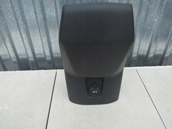 фото №1, Защита туннеля зад гнездо прикуривателя focus mk3