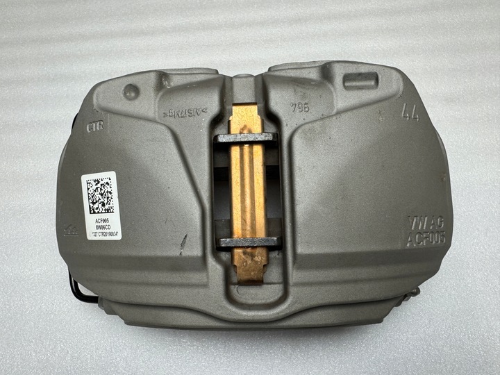 фото №10, Audi a4 a5 8w диски тормозные тормозные колодки зажимы набор перед/зад 8w0615301ab