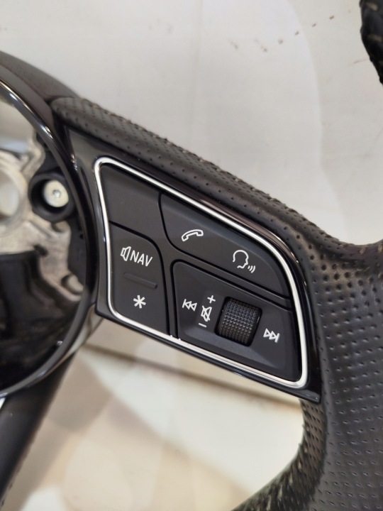 фото №9, Руль audi a4 b9 8w 8w0419091ae срезанная ! комплектная ! bdb. !