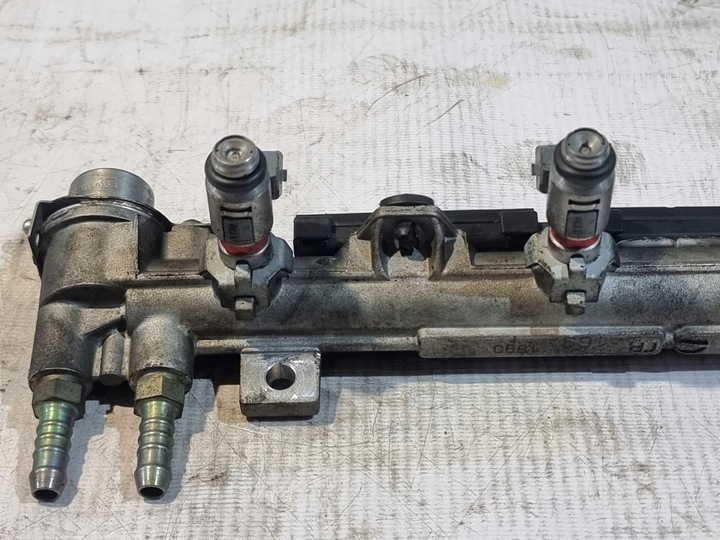 фото №12, Планка впрыскивающий оригинальный номер 036133319am seat cordoba i 1.4 16v