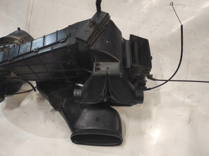 фото №8, Корпус нагревателя туннель vw t4 701820153a