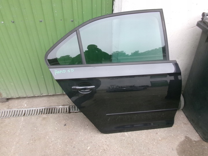 фото №1, Skoda rapid двері праві зад комплектні hb