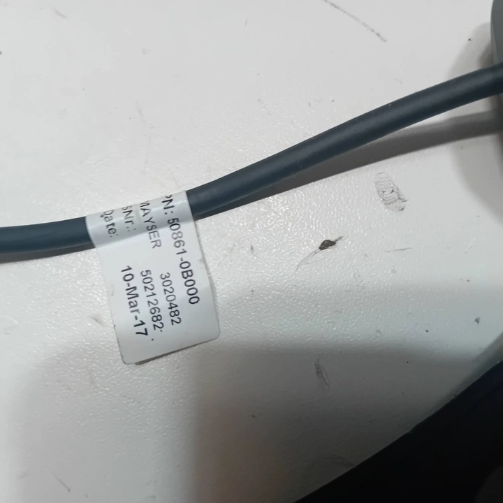 фото №9, Kia sportage iv права планка задньої кришки багажника з czujnikem датчик