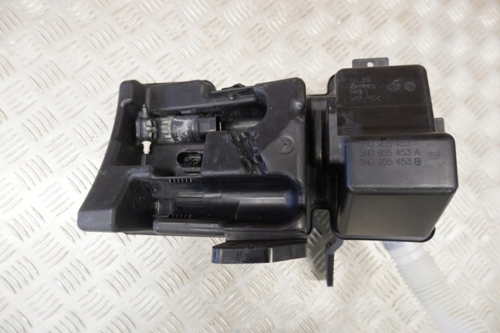фото №11, Бачок склоомивача vw tiguan 5n_ 5n0955453 2.0l дизель 103kw 2008