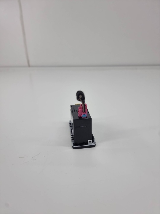фото №7, Land rover range rover sport l461 2023 гнездо / соединитель usb