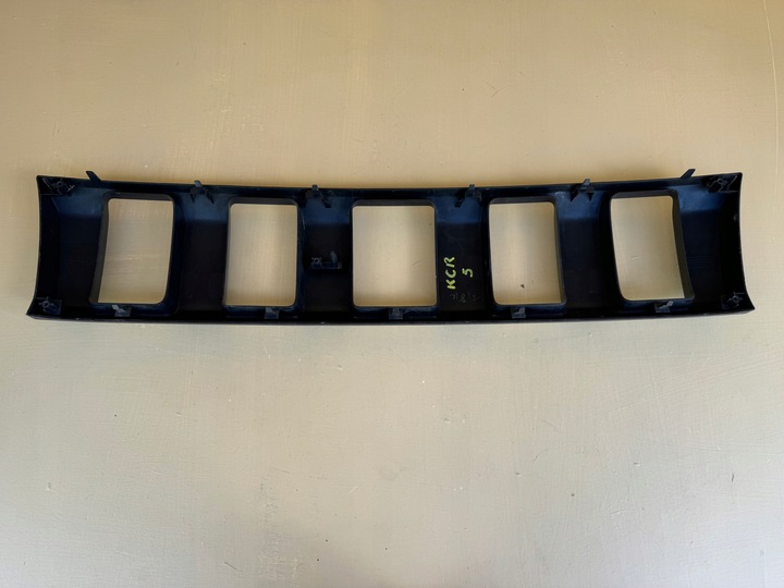 фото №10, Suzuki jimny рестайлінг решітка радіатора решітка решітка середня 72112-57m