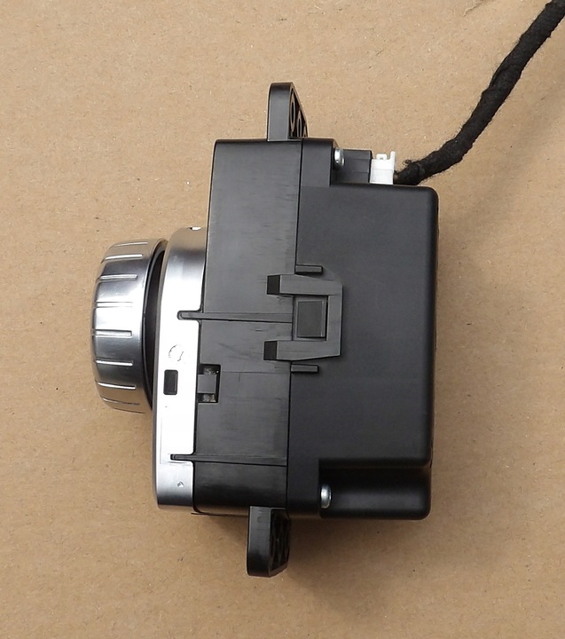фото №14, Mercedes w246 b180 cdi радіо дисплей джойстик a2469003405