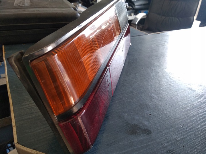 фото №8, Лампа зад задня ліва audi 100 c2 + вкладка hella