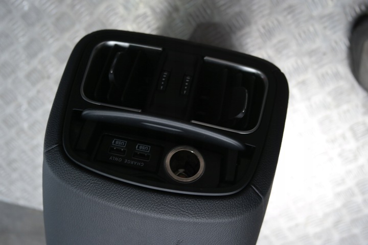 фото №10, Maserati levante сидіння диван обшивки салон m189