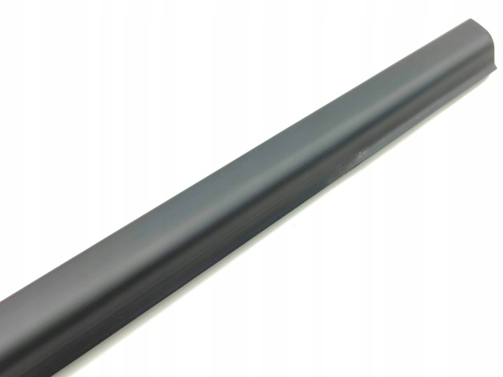 фото №10, Hyundai i30 2023 планка скла задньої