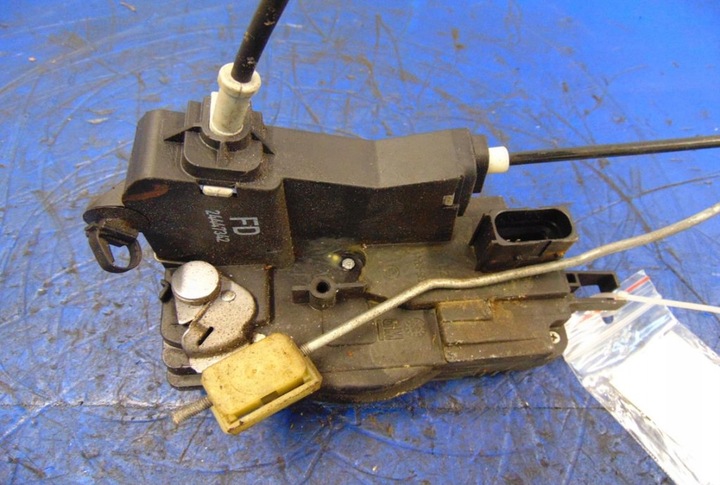 фото №4, Opel vectra c замок лівий перед