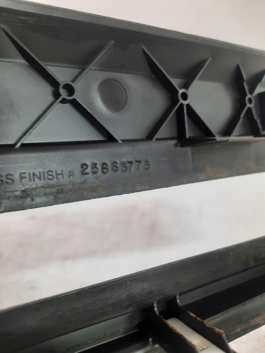 фото №12, Gmc acadia 12-16 защита рейки сиденья 25882403 usa