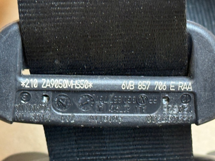 фото №15, Skoda fabia iv 2021-2026 ремни безопасности перед 6vb857705d+6vb857706e