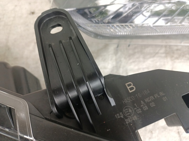 фото №11, Toyota corolla cross лампа передня ліва права