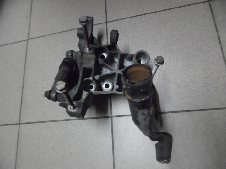 фото №3, Audi a6c6 лапи насоса 059145169aa комплектная