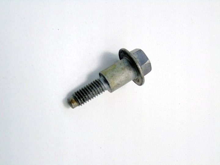 фото №2, Винт крышки клапанов 1.2 1.25 16v kia rio 3 picanto i10 i20 g4la