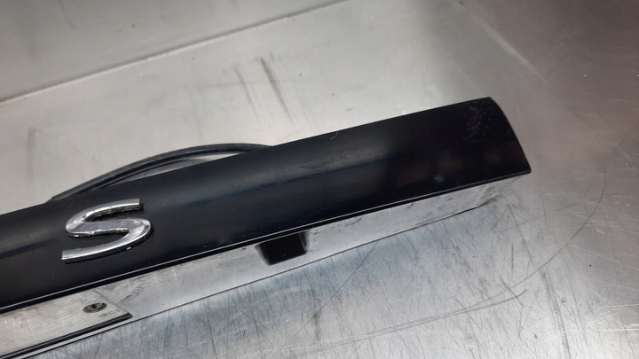 фото №5, Накладка задней крышки kia carens ii 2.0 crdi 04r