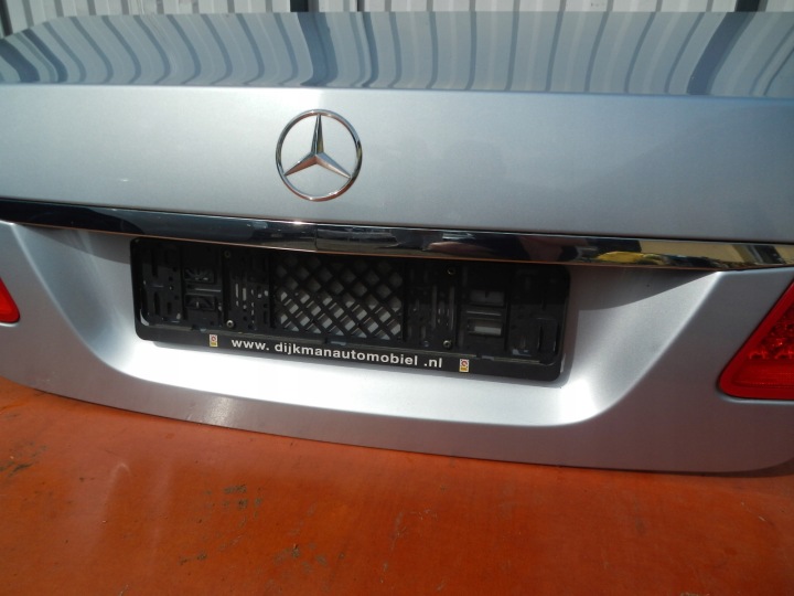 фото №4, Крышка багажника комплектная mercedes w212 sedan 988