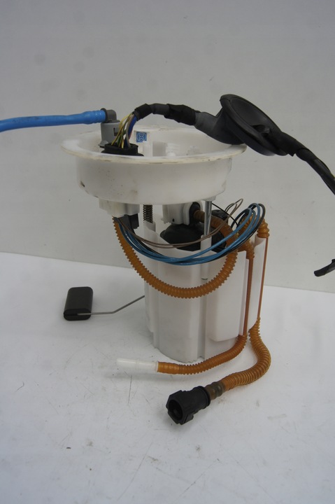 фото №1, Насос топлива 1.5 bmw x1 f48