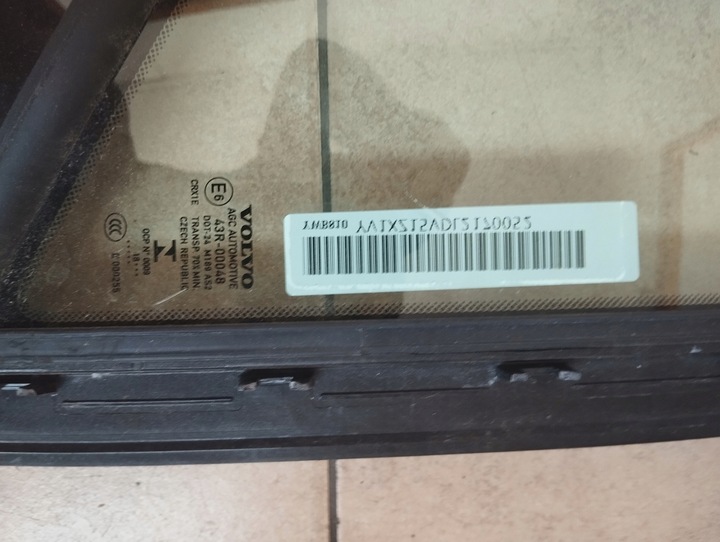 фото №2, Volvo xc40 скло двері праві зад 31442382