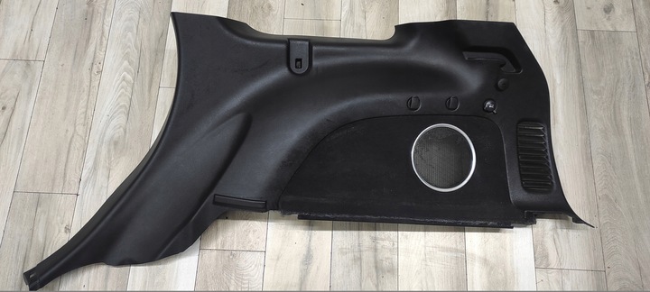 фото №1, Jeep grand cherokee wk2 боковина обивка багажника правая.