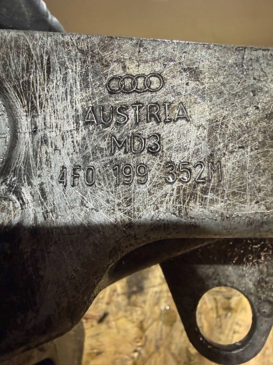 фото №6, Кронштейн двигателя правая audi a6 s6 c6 4f 4f0199352m