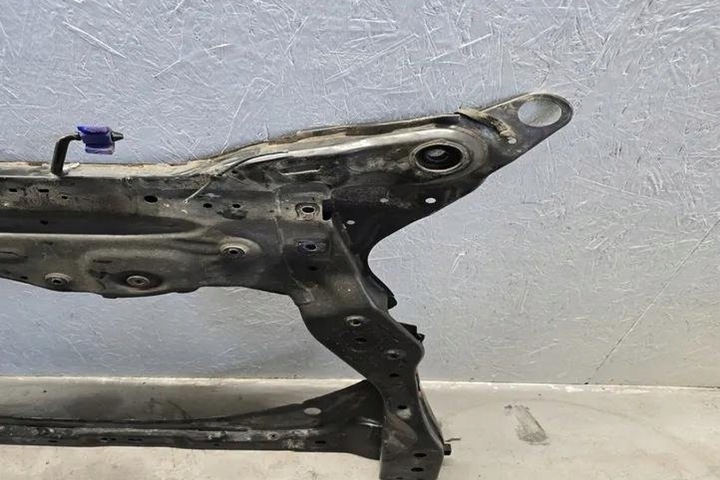 фото №9, Подрамник передние volvo xc90 i 32268633 2.0l бензин 232kw 2017