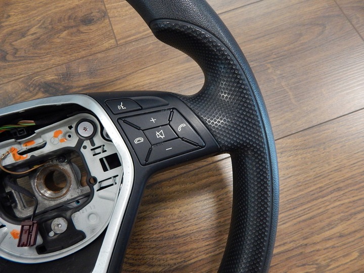 фото №12, Mercedes w176 w204 w218 w246 w212 - руль bez лопастей красивая