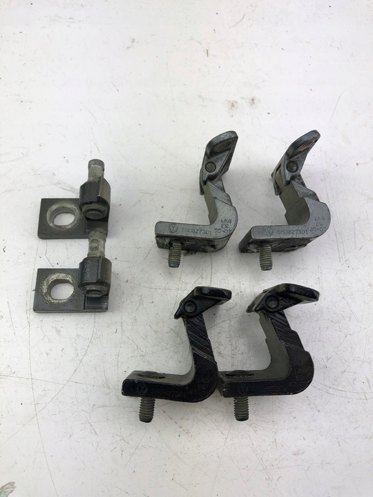 фото №1, Vw seat skoda петля крышки багажника 5m0827301
