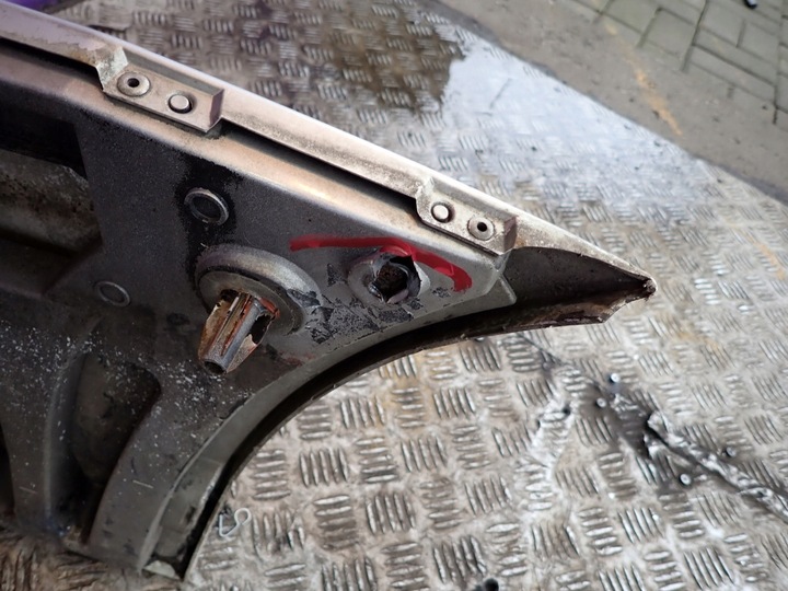 фото №10, Ford focus mk1 i 98-05 універсал бампер зад задній 08