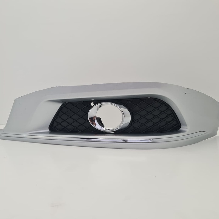 фото №1, Mercedes w212 хром заглушка галоген бампера лівий