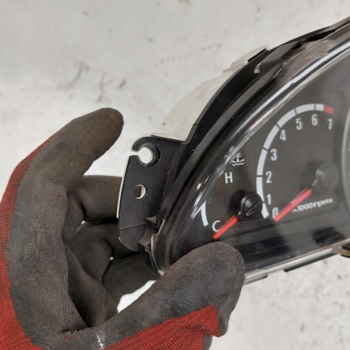 фото №6, Hyundai matrix 1,6b панель приборов 94003-17200 20010925 2003-2700