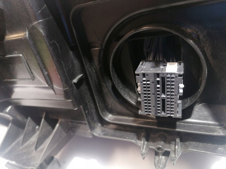 фото №13, Bmw g05 g06 f95 f96 фара передня перед права led 5a27988